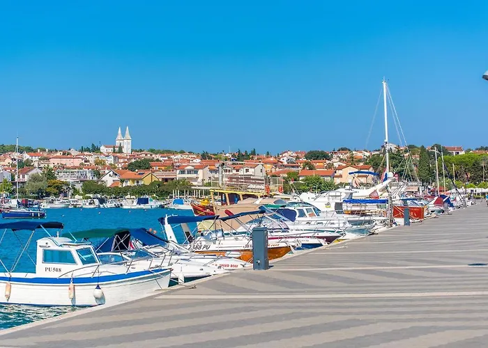 Appartement Awesome In With Wifi *