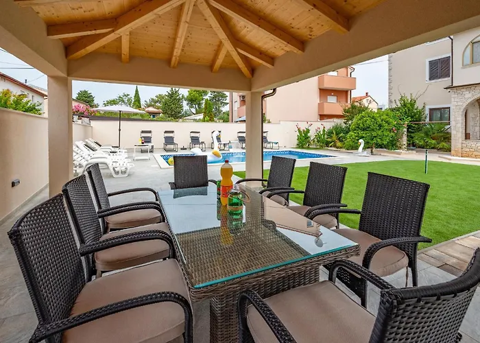 Appartement Awesome In With Wifi